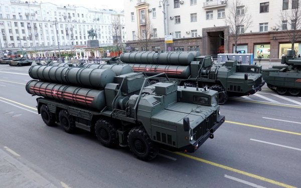 Türkiyə "S-400"lə bağlı təlim almaq üçün hərbçilərini Rusiyaya göndərib