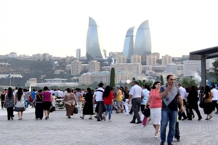 Azərbaycanlıların başqa xalqlara heyranlığının səbəbi