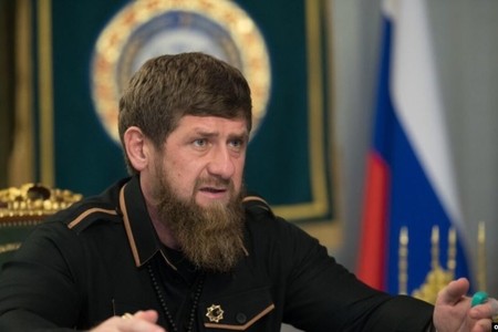 Ramzan Kadırov dağıstanlıları hədələdi: “Dilinizi qopardarıq”