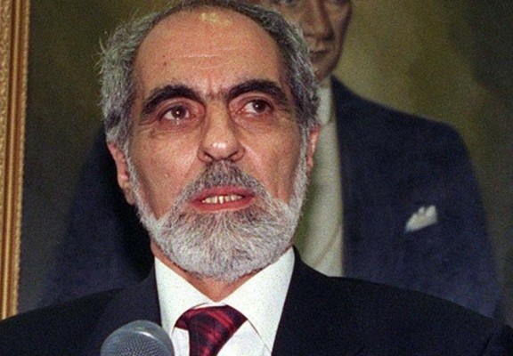 Elçibəy ailəsinə verilən eks-prezident müavinəti KƏSİLƏCƏK