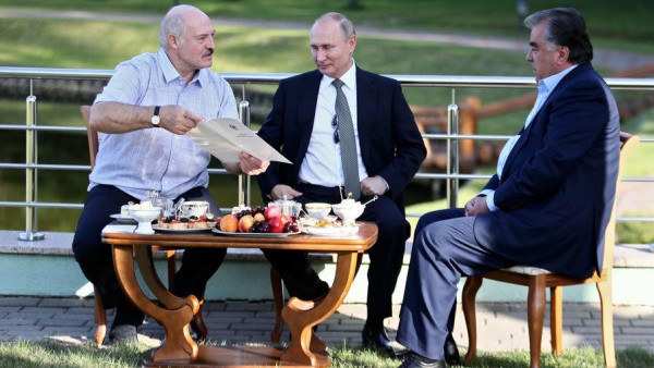 Putin, Lukaşenko və Rəhman: qeyri-rəsmi... - Foto