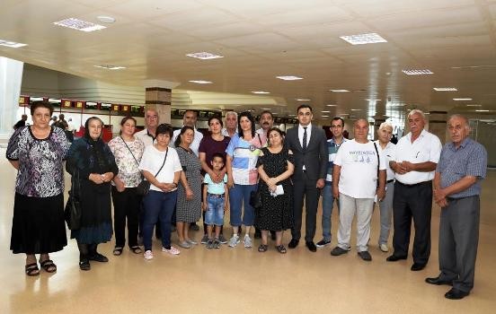 Bir qrup əlilliyi olan şəxs “Duzdağ”  Fizioterapiya mərkəzinə yola salınıb