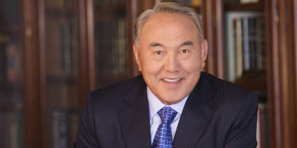 Nazarbayev öz mahnısına klip çəkdirdi