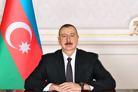 Prezident İlham Əliyev Ukraynanın dövlət başçısını təbrik edib