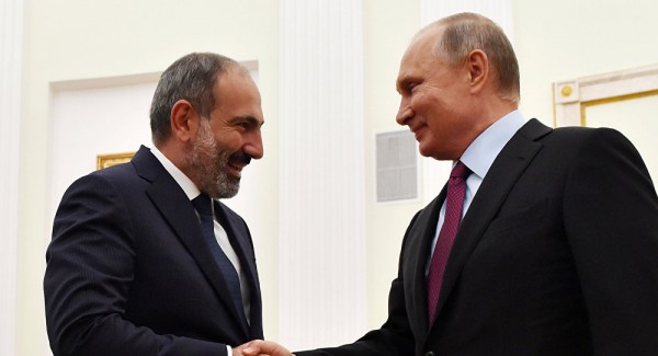 Putindən Paşinyana “sürpriz”- Ermənistan üçün kritik ay