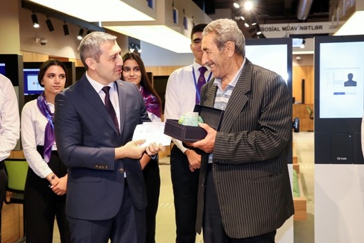 DOST Agentliyinin 1 saylı DOST mərkəzinə 30 000-ci müraciət  qeydə alınıb