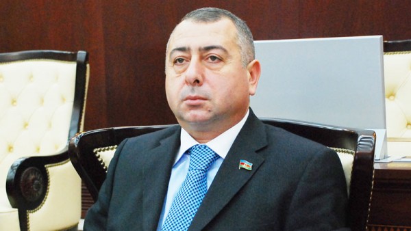 2 milyondan çox kreditini ödəməyən deputat yenə məhkəməyə verildi