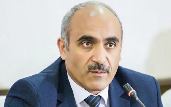 Ekspert deputatlardan xahiş etdi: “Rüsumları artırmayın!”