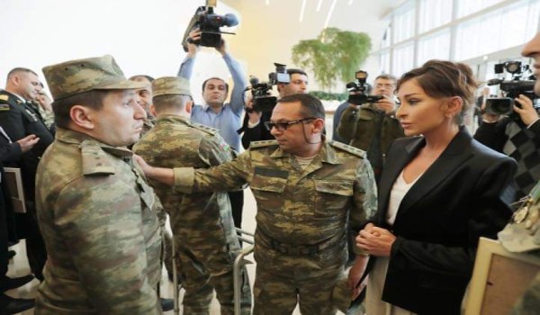 Aprel döyüşçüsü Mehriban Əliyevaya təşəkkür etdi