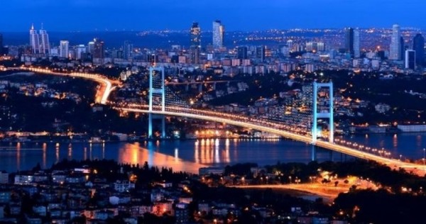 Türkiyədə şantajla azərbaycanlı iş adamının 1 milyon dollarını ələ keçirmək istəyən ər-arvad tutulub