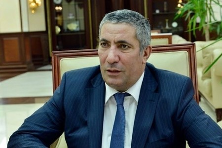 Siyavuş Novruzov bu deputatı istefaya çağırdı - Video