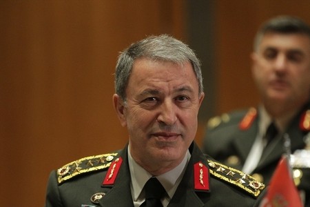 Türkiyənin müdafiə naziri: "Patriot” olmazsa, “Siper” düzəldərik"