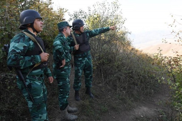 General Ermənistanla sərhədə getdi və tapşırıq verdi