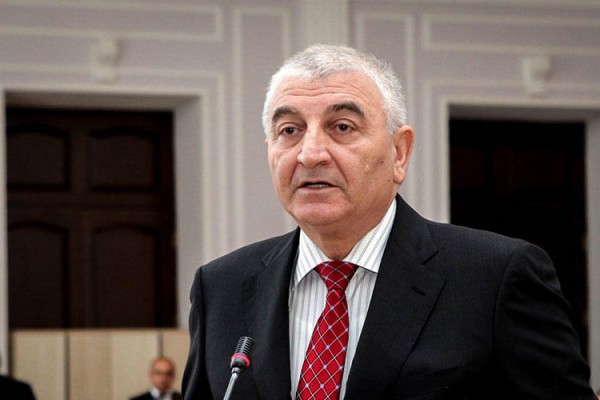 Məzahir Pənahovun qardaşına vəzifə verildi