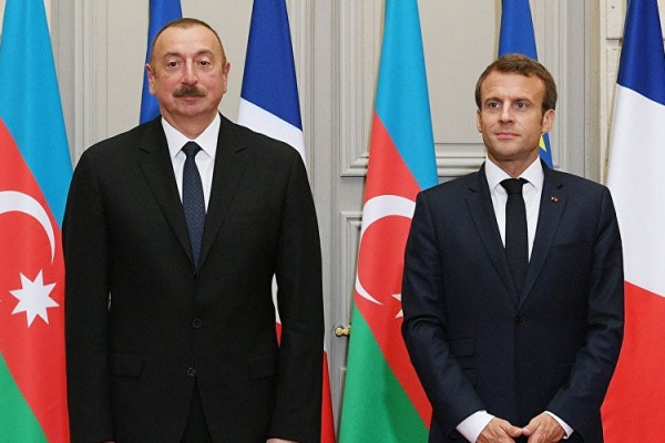 Emmanuel Makron Azərbaycan Prezidentindən dəstək istəyib