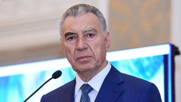 İşdən çıxarılan Əli Həsənov bu vəzifələri icra edəcək