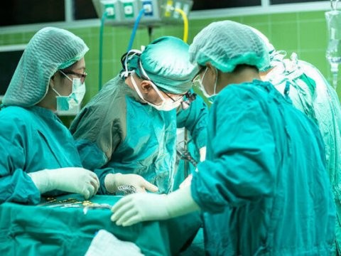 Bakıda klinikada 37 yaşlı qadın estetik əməliyyat zamanı ölüb