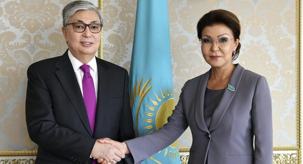 Nazarbayev Qazaxıstandakı iki hakimiyyətliliyə nə zaman son qoyacaq?