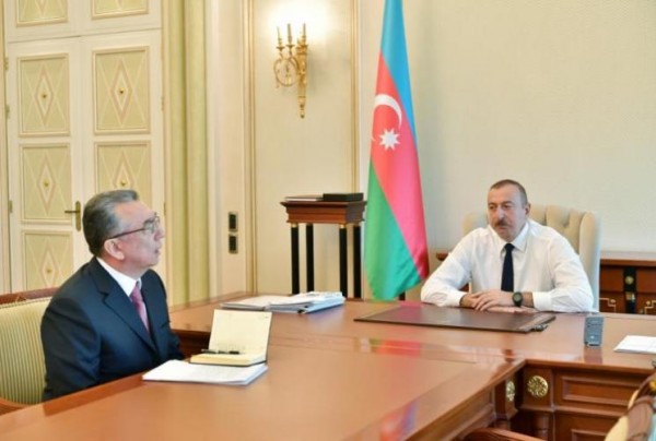 Prezident İlham Əliyev Bakı Şəhər İcra Hakimiyyətinin başçısını qəbul edib - YENİLƏNİB
