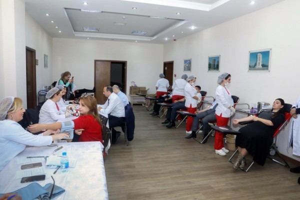 Nazirlikdə könüllü qanvermə aksiyası keçirilib