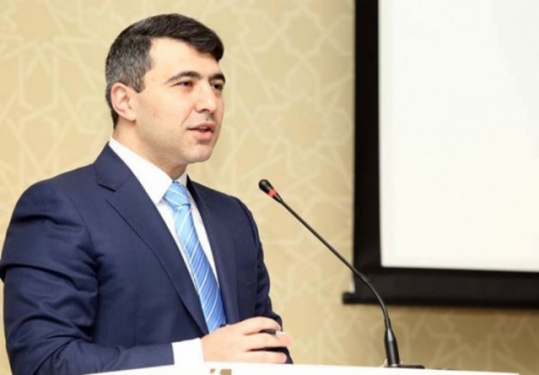 İnam Kərimov iki direktoru işdən çıxarıb