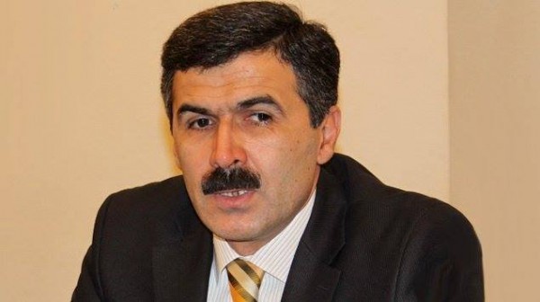 Oqtay Gülalıyev başqa xəstəxanaya KÖÇÜRÜLDÜ