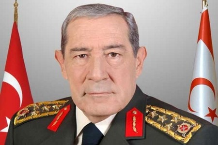 Türkiyə Silahlı Qüvvələrinin sabiq Baş Qərargah rəisi Yaşar Büyükanıt vəfat edib