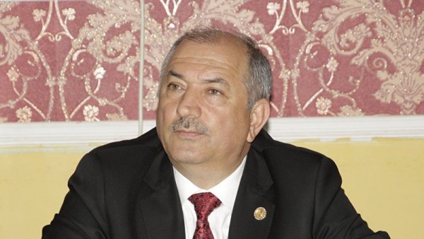 Bacısı oğlu icra başçısını işə saldı