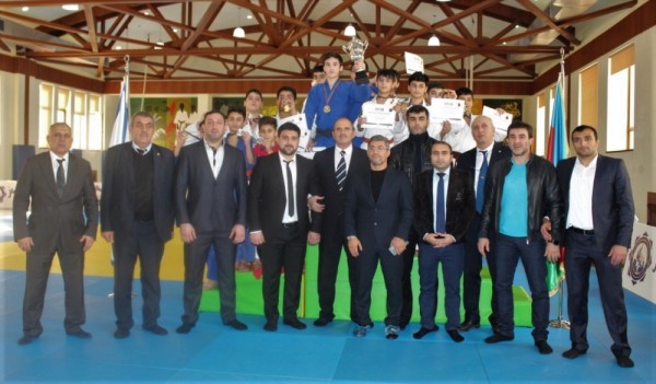 “Judo Club 2012” ulu öndər Heydər Əliyevin anım gününə həsr olunan turnir keçirib