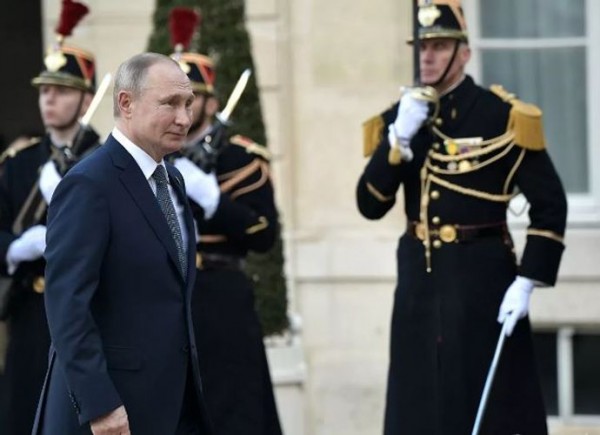 "Dünyada heç bir konflikt münaqişəli tərəflər arasında birbaşa dialoq olmadan həll olunmayıb" - Putin