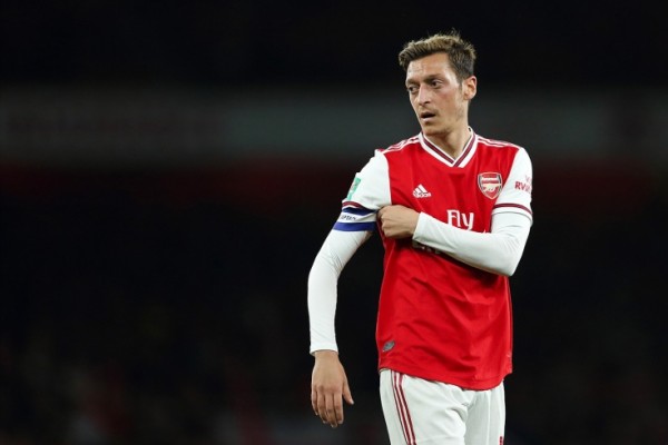 Məsud Özil Çində “düşmən” elan olundu