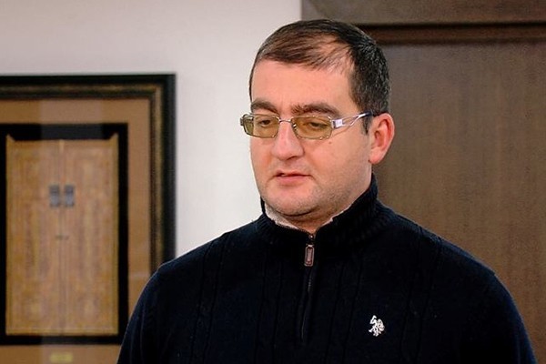 Gürcüstanın birinci prezidentinin oğlu yaralanıb