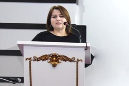 Ağstafa başçısının müavini Lalə Eyyubova həbs edilmədiyini deyir
