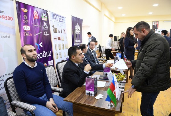 Məcburi köçkünlərə 253 vakant iş yeri təklif olunub