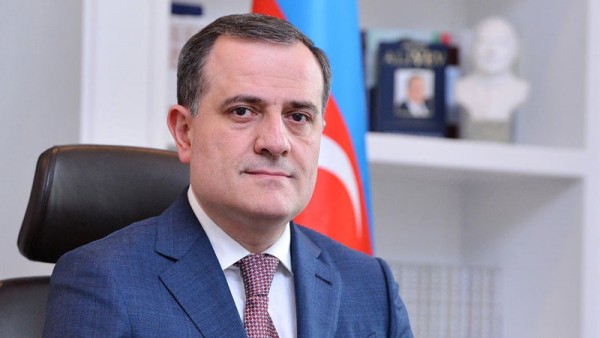 Nazirin işdən çıxardığı direktor xəstəxanaya yerləşdirildi