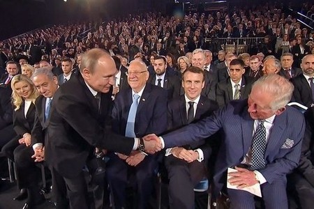 Putin hamıdan sonra gəldi və...