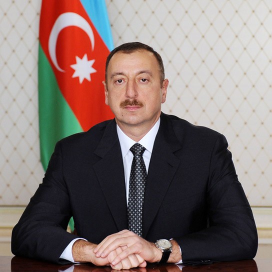 Azərbaycan Prezidenti İlham Əliyev 6 saylı seçki məntəqəsində səs verib
