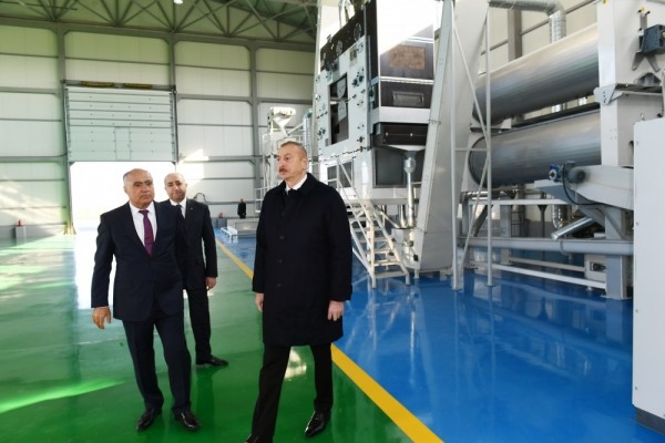 Prezident Kürdəmirdə aqroparkın təqdimatında iştirak etdi