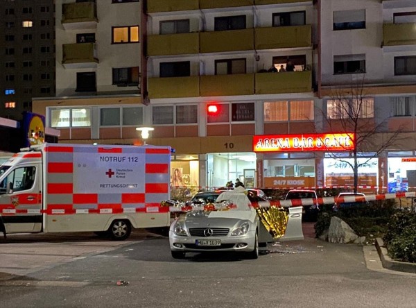 Almaniyada silahlı hücum: 8 nəfər öldü