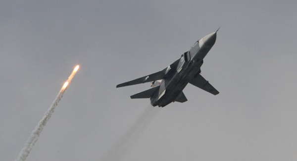 Rusiyanın qırıcı təyyarələri İdlibi bombalayıb