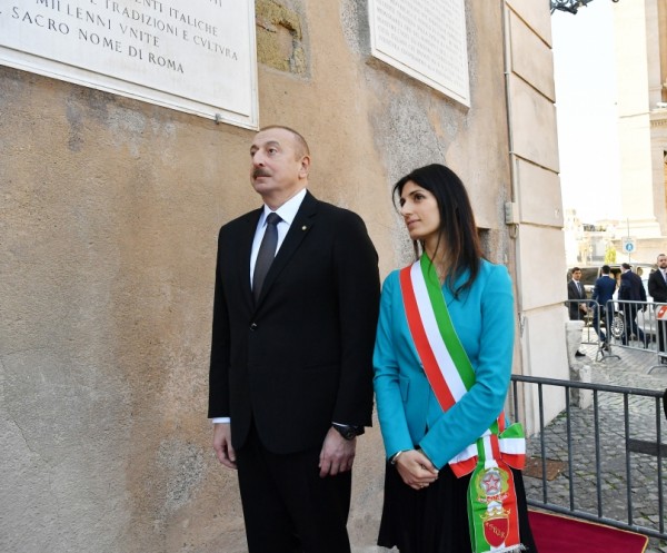 Prezident İlham Əliyev Roma şəhərinin meri ilə görüşüb