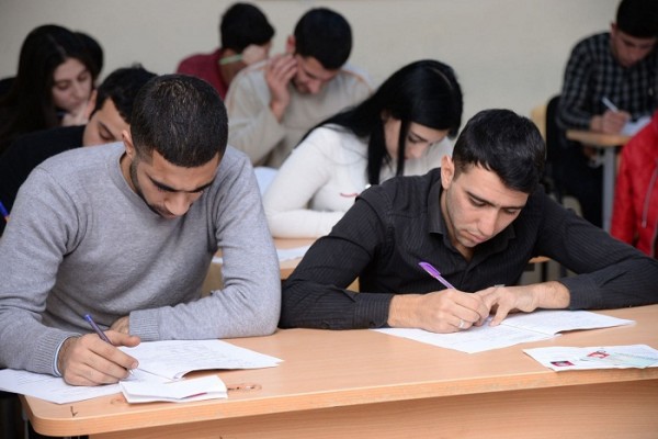 Azərbaycanda magistraturaya qəbul imtahanı keçirilir