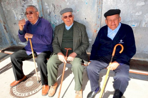 Nazirlikdən pensiyaçılara ŞAD XƏBƏR: bu xidmət pulsuz oldu