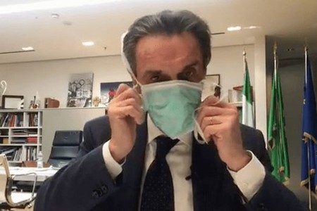 Bu prezident koronavirusa görə karantinə alındı