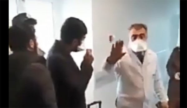 Sosial şəbəkədə yayılan bu videoya görə baş həkim işdən çıxarıldı