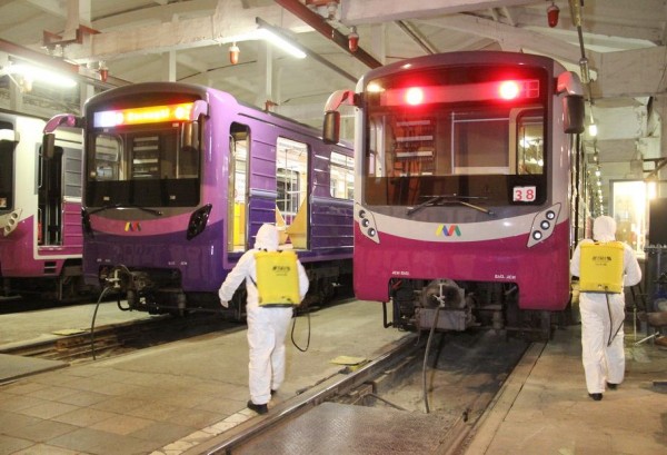 Metroda dezinfeksiya işləri aparılır