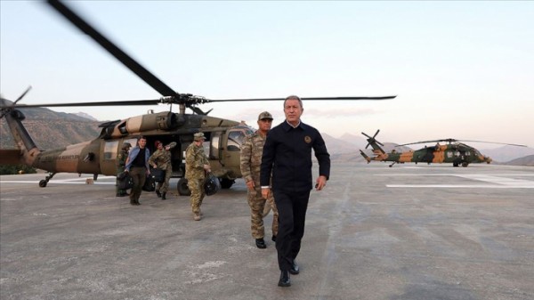 Hulusi Akar Suriya ilə sərhədə gəldi