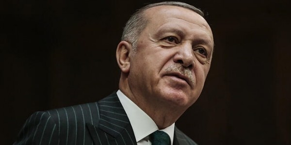 Ərdoğanın qara dəftəri və üç rəngli qələm ''sürprizi'' - FOTO