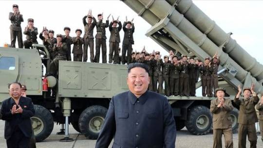 Dünya koronavirusla mübarizə apararkən Şimali Koreya...