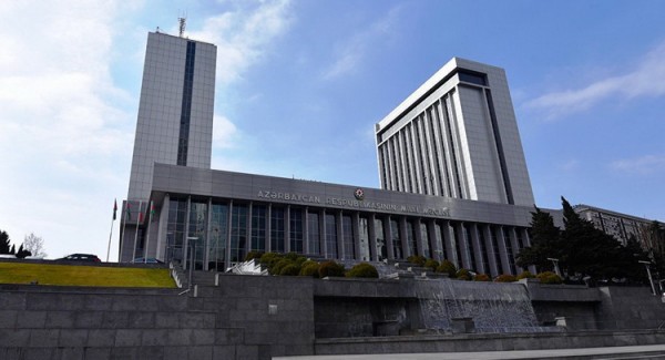 Milli Məclisin plenar iclaslarında dəyişiklik edildi